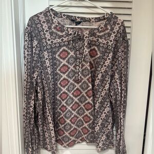 Long sleeve white tie top size 3x